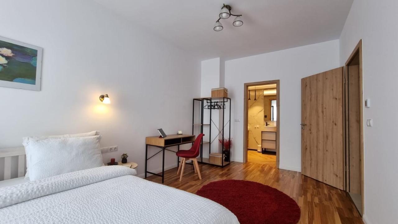 Penthouse Cosmopolit Lejlighed Braşov Eksteriør billede