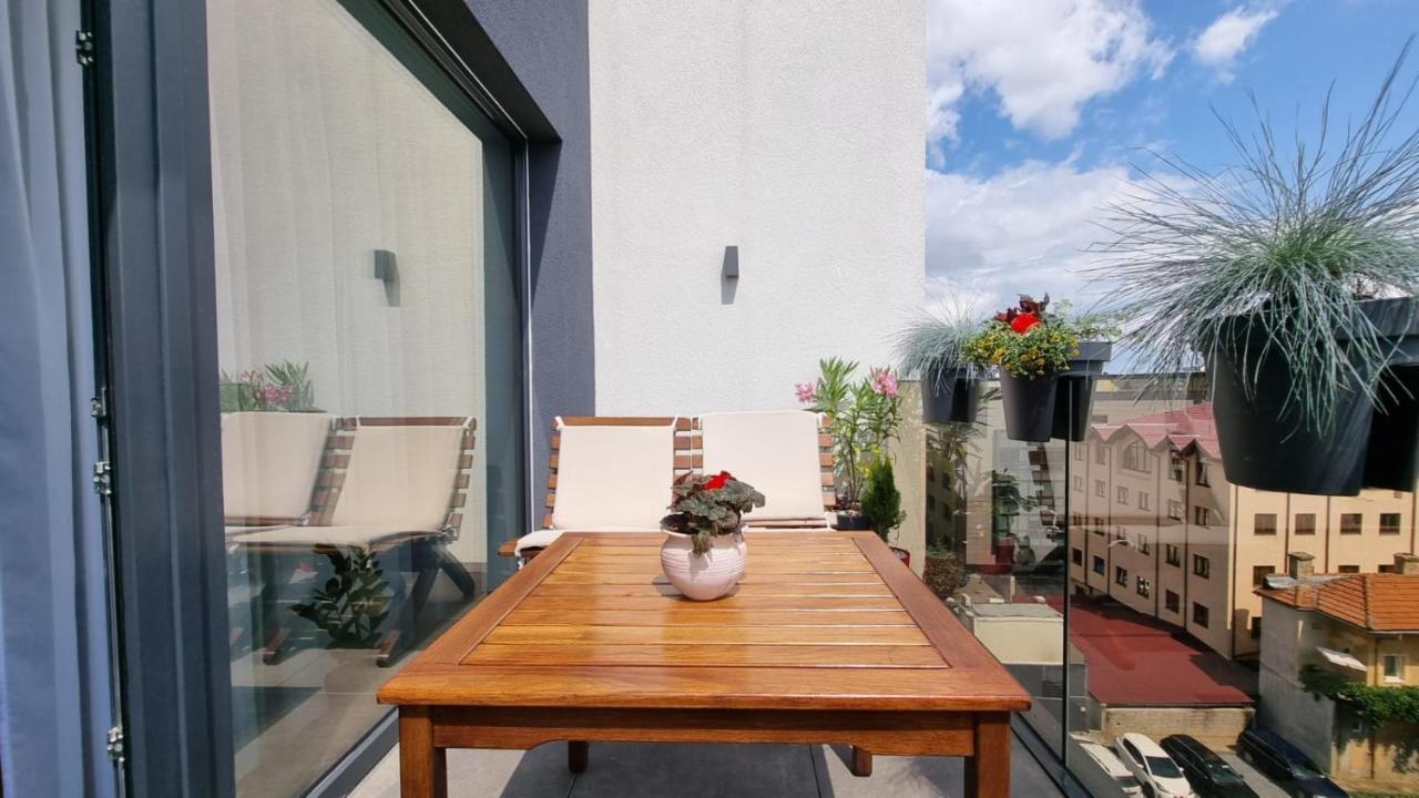 Penthouse Cosmopolit Lejlighed Braşov Eksteriør billede
